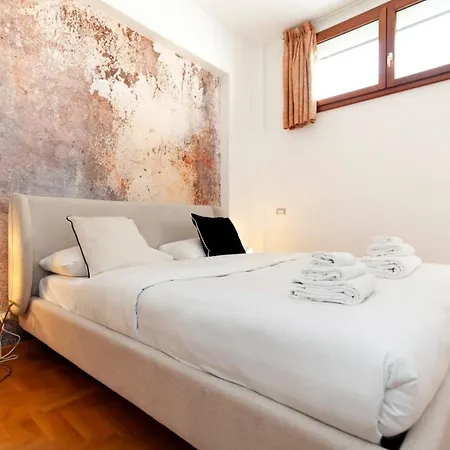 Cavalleggeri House 罗马