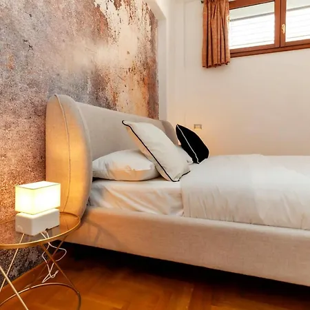 Cavalleggeri House Nyaraló *